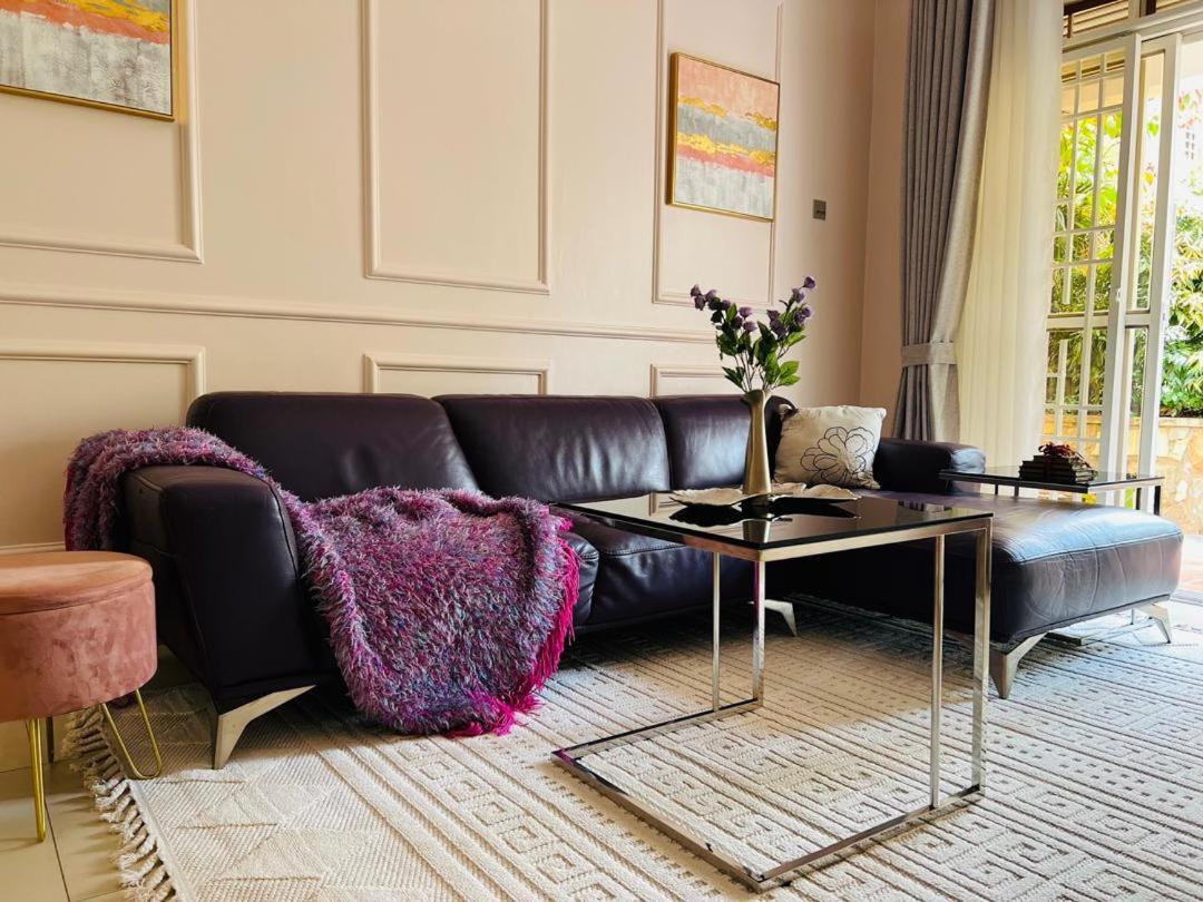 Alsander Homes Raspberry Kampala Exteriör bild